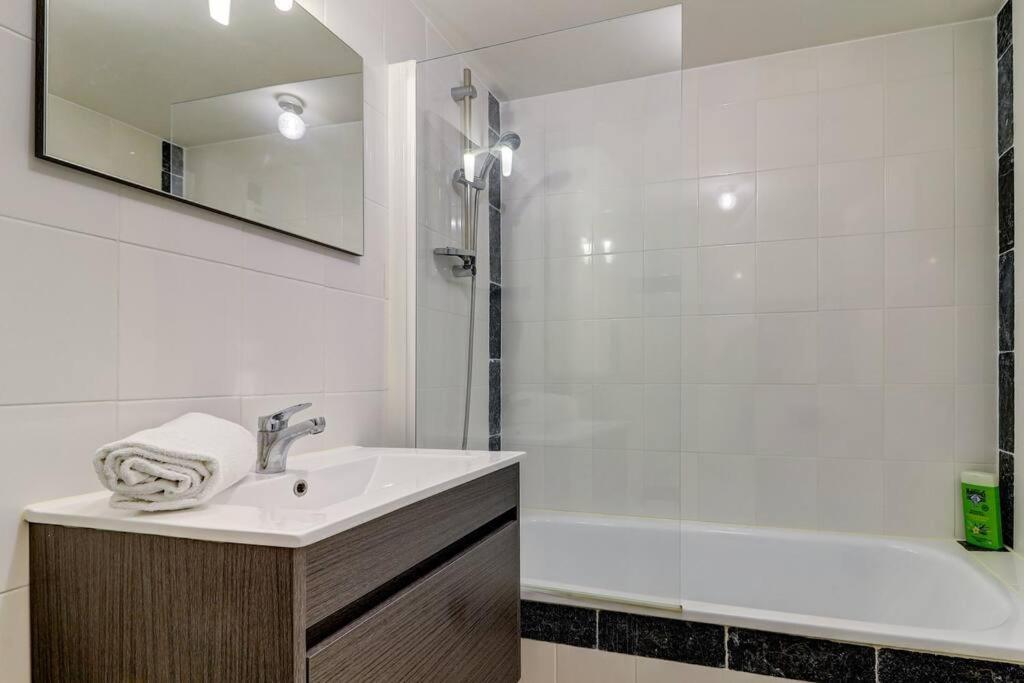 Le Nid Douillet Topdestination-Bourg - Centre Ville - 3 Etoiles ภายนอก รูปภาพ